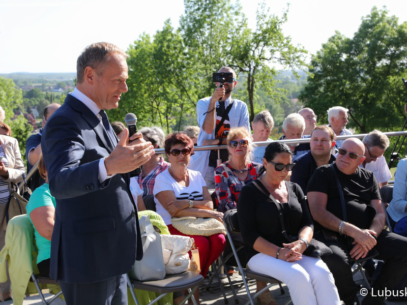 Spotkanie Donalda Tuska z mieszkańcami Krosno Odrz.