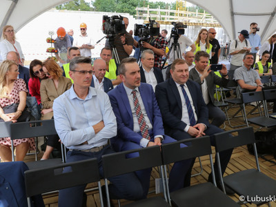 Uroczystość podpisania aktu erekcyjnego pod budowę Parku Technologii Kosmicznych w Zielonej Górze Nowym Kisielinie 