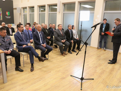 Uroczystość wręczenia odznak honorowych „Zasłużony dla transportu Rzeczypospolitej Polskiej”  w Sali Prasowej UMWL