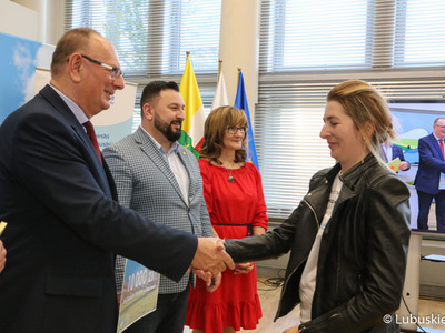 Przekazanie umowy w ramach konkursu Lubuska Odnowa Wsi 2022