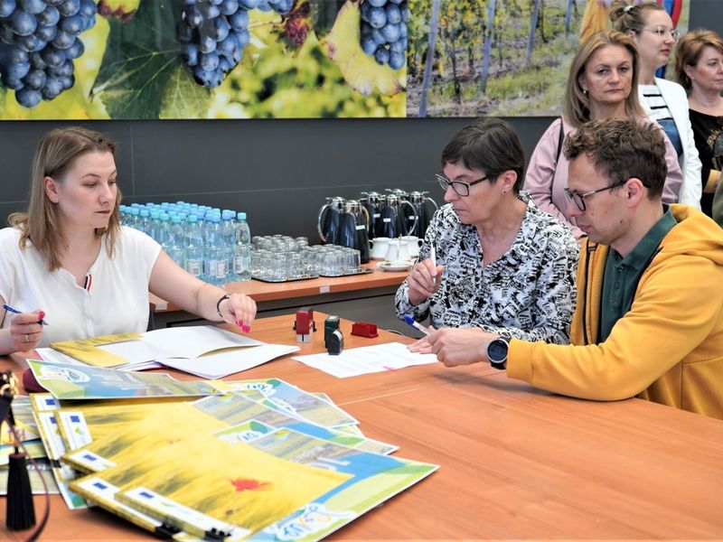Podpisanie umowy w ramach konkursu Lubuska Odnowa Wsi 2022