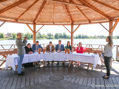 Podpisywanie umów