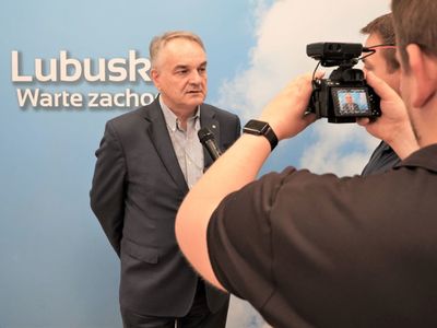 Konferencja prasowa dot. przekazania przez Samorząd Województwa Lubuskiego dotacji w wysokości 200 tysięcy złotych dla lubuskiego WOPR