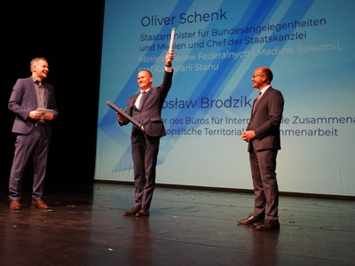 W czwartek 9 czerwca w teatrze im. Gerharta Hauptmanna w Görlitz odbyła się gala wręczenia nagród Polsko-Niemieckiej Nagrody Dziennikarskiej im. Tadeusza Mazowieckiego. Na przyszłoroczną uroczystość oraz Dni Mediów zaprasza Lubuskie.