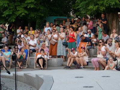 18 czerwca 2022 r. Koncert promenadowy artystów Filharmonii Zielonogórskiej. Zabrzmiała muzyka filmowa. Orkiestrą Symfoniczną Filharmonii Zielonogórskiej dyrygował gościnnie Łukasz Hermanowicz. Na finał były wielkie brawa i bisy. 