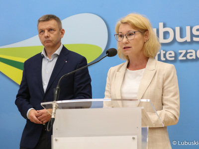 Dyrektor Samodzielnego Publicznego Szpitala dla Nerwowo i Psychicznie Chorych w Międzyrzeczu  Ewa Lewicka-Michalewska oraz wiceprezes Wielospecjalistycznego Szpitala Wojewódzkiego w Gorzowie Wlkp. Robert Surowiec oraz podczas konferencji prasowej dot. opinii lubuskiego samorządu ws. planowanej reformy ochrony zdrowia