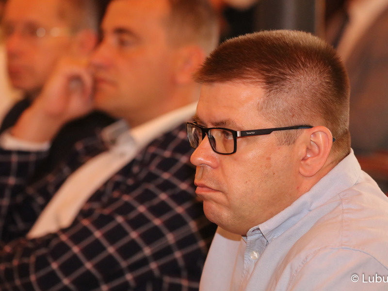 Uczestnicy spotkania edukacyjnego dla lubuskich prezydentów, burmistrzów i wójtów na temat rewitalizacji.