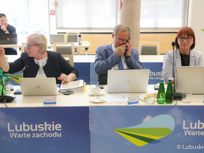 Radni podczas czerwcowej sesji Sejmiku Województwa Lubuskiego 