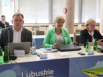 Radni podczas czerwcowej sesji Sejmiku Województwa Lubuskiego 