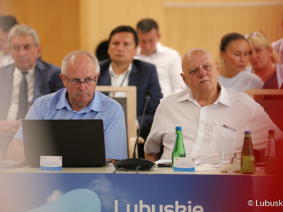 Radni podczas czerwcowej sesji Sejmiku Województwa Lubuskiego 