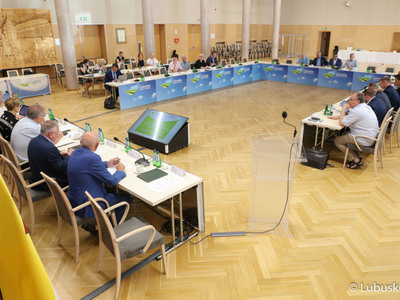 Posiedzenie Wojewódzkiej Rady Dialogu Społecznego w Sali Kolumnowej Urzędu Marszałkowskiego w Zielonej Górze