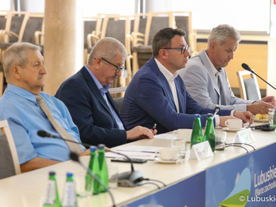 Posiedzenie Wojewódzkiej Rady Dialogu Społecznego w Sali Kolumnowej Urzędu Marszałkowskiego w Zielonej Górze