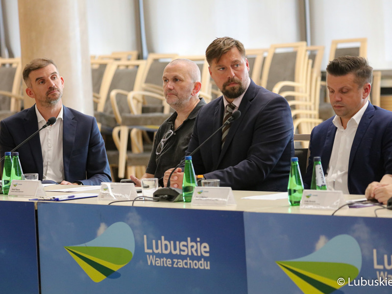 Posiedzenie Wojewódzkiej Rady Dialogu Społecznego w Sali Kolumnowej Urzędu Marszałkowskiego w Zielonej Górze