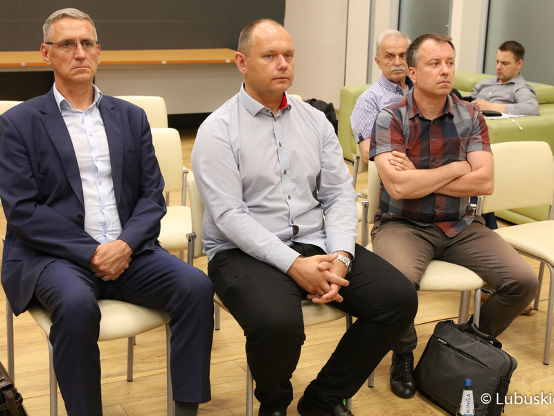 Konferencja prasowa w przerwie posiedzenia Wojewódzkiej Rady Dialogu Społecznego woj. lubuskiego
