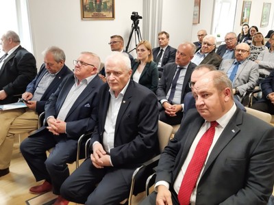 8 lipca 2022 r. w Zachodniej Izbie Przemysłowo Handlowej w Gorzowie Wlkp. zorganizowano konferencję „Ukraina – obecna sytuacja gospodarcza i perspektywy udziału polskich przedsiębiorców w procesie jej odbudowy”