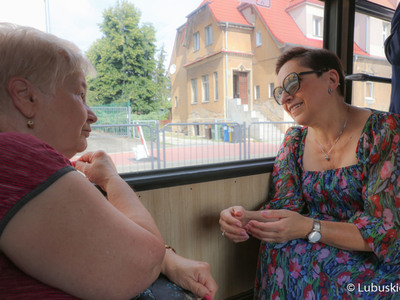 Pierwszy tramwaj na linii numer 2 w Gorzowie wyruszył z pętli Wieprzyce w kierunku Piaski. W przejeździe wzięli udział przedstawiciele miasta, województwa, parlamentarzyści oraz radni.