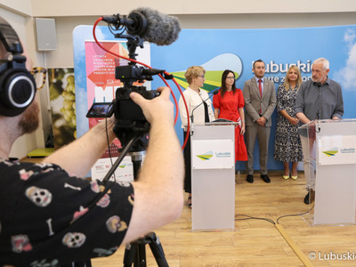 Uczestnicy konferencji prasowej dot. festiwalu „Muzyka w Raju” 2022. 