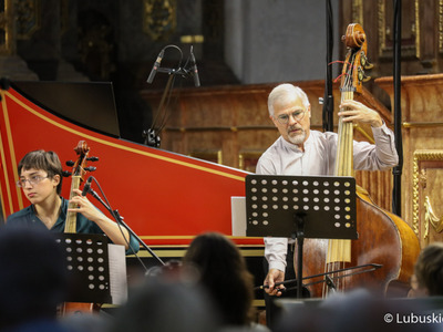Międzynarodowy festiwal muzyki dawnej "Muzyka w Raju" - koncert w Paradyżu. W wydarzeniu uczestniczyła Marszałek Województwa Lubuskiego Elżbieta Anna Polak.