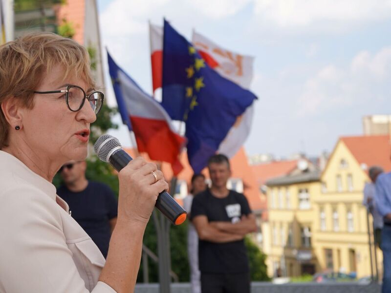 18 sierpnia 2022 r. Pikieta przed Sądem Rejonowym w Zielonej Górze w sprawie działań rządu wobec katastrofy ekologicznej na Odrze