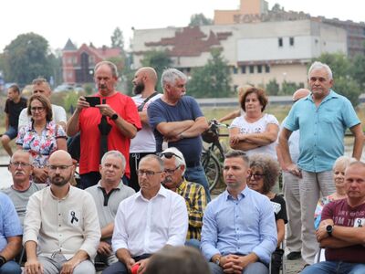 19 sierpnia 2022 r. Spotkanie z Donaldem Tuskiem w Krośnie Odrzańskim na temat katastrofy ekologicznej w Odrze