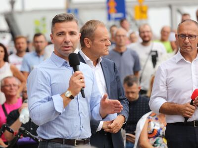 19 sierpnia 2022 r. Spotkanie z Donaldem Tuskiem w Krośnie Odrzańskim na temat katastrofy ekologicznej w Odrze