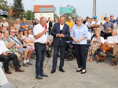 19 sierpnia 2022 r. Spotkanie z Donaldem Tuskiem w Krośnie Odrzańskim na temat katastrofy ekologicznej w Odrze