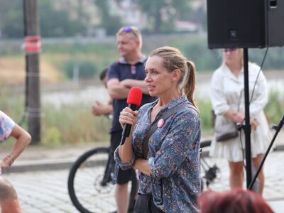 19 sierpnia 2022 r. Spotkanie z Donaldem Tuskiem w Krośnie Odrzańskim na temat katastrofy ekologicznej w Odrze