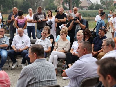 19 sierpnia 2022 r. Spotkanie z Donaldem Tuskiem w Krośnie Odrzańskim na temat katastrofy ekologicznej w Odrze