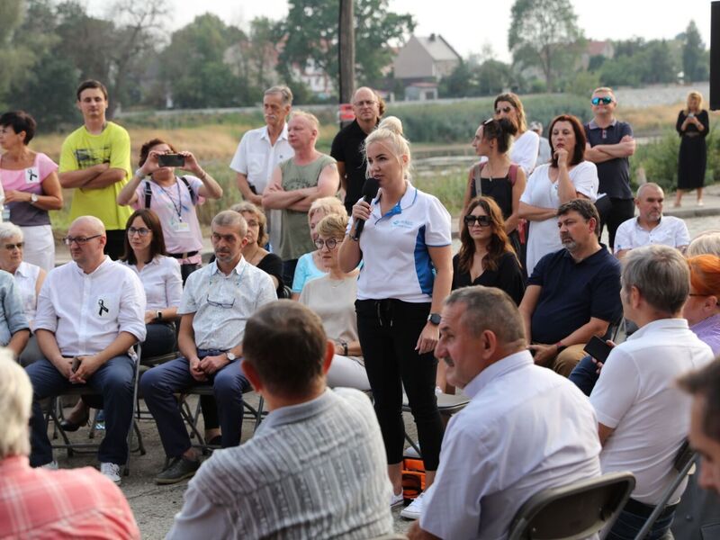 19 sierpnia 2022 r. Spotkanie z Donaldem Tuskiem w Krośnie Odrzańskim na temat katastrofy ekologicznej w Odrze