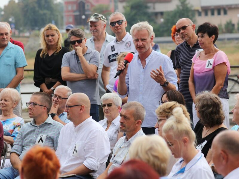 19 sierpnia 2022 r. Spotkanie z Donaldem Tuskiem w Krośnie Odrzańskim na temat katastrofy ekologicznej w Odrze