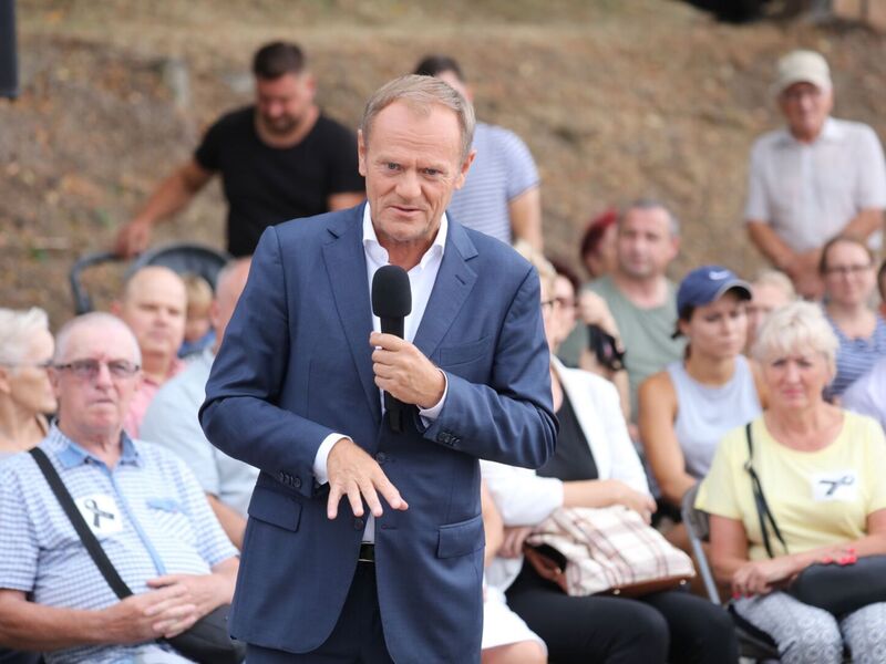 19 sierpnia 2022 r. Spotkanie z Donaldem Tuskiem w Krośnie Odrzańskim na temat katastrofy ekologicznej w Odrze