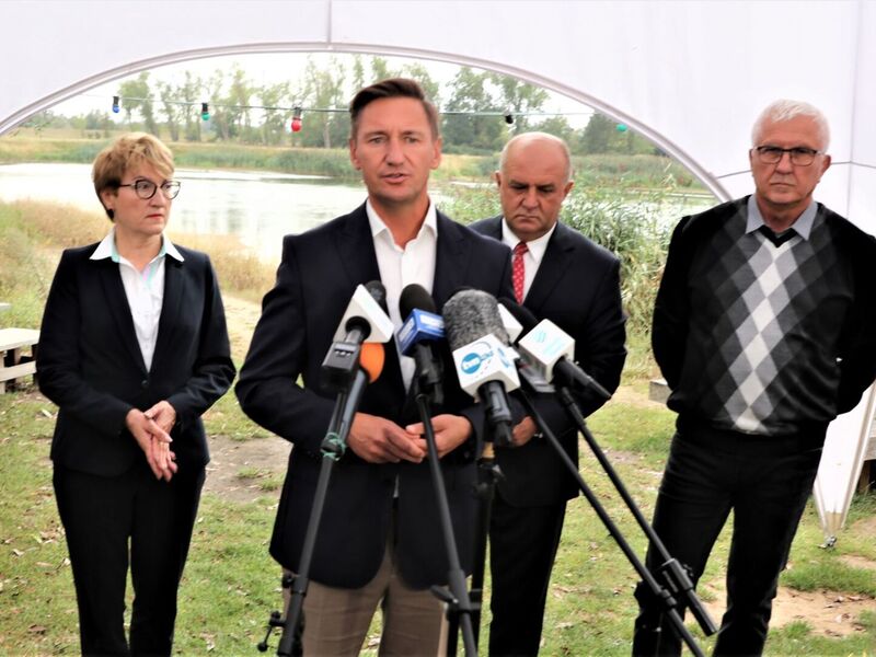 22 sierpnia 2022 r. w Cigacicach (gmina Sulechów) nad Odrą, w Przystani Tu, podpisano porozumienie czterech marszałków Polski zachodniej w sprawie programu ratunkowego dla Odry