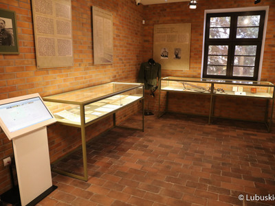 Eksponaty zmodernizowanego Muzeum Woldenberczyków w Dobiegniewie.