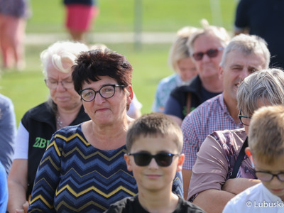 Uczestnicy Lubuskiego Święta Plonów w Zwierzynie w powiecie strzelecko-drezdeneckim