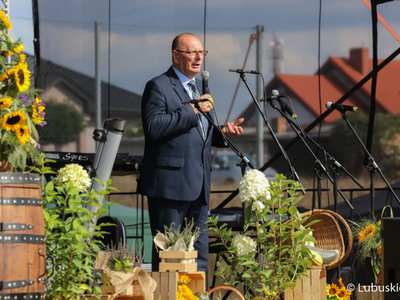 Wicemarszałek Stanisław Tomczyszyn na Lubuskim Święcie Plonów w Zwierzynie w powiecie strzelecko-drezdeneckim