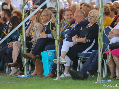 Uczestnicy Lubuskiego Święta Plonów w Zwierzynie w powiecie strzelecko-drezdeneckim