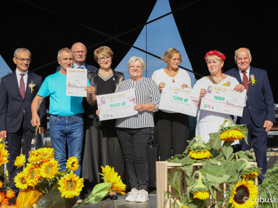 Uczestnicy Lubuskiego Święta Plonów w Zwierzynie w powiecie strzelecko-drezdeneckim