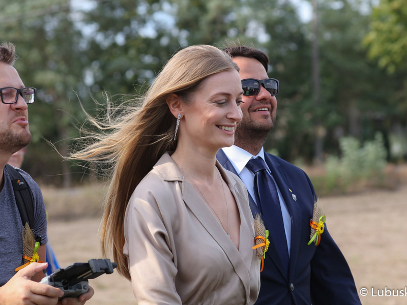 Uczestnicy korowodu podczas Lubuskiego Święta Plonów w Zwierzynie w powiecie strzelecko-drezdeneckim