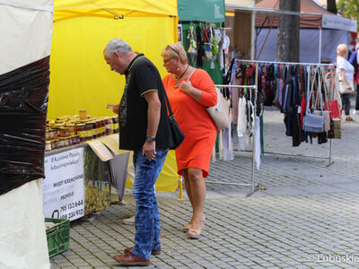 Jedno z winobraniowych stoisk pod szyldem Lubuskiego Centrum Produktu regionalnego