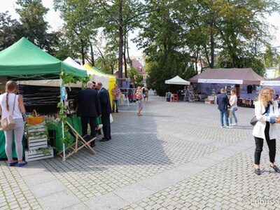 Winobraniowe stoiska pod szyldem Lubuskiego Centrum Produktu regionalnego