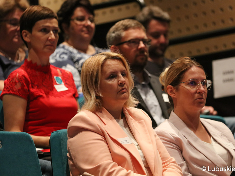 Uczestnicy spotkania dotyczącego m.in. nowoczesnych sposobów promowania i informowania o projektach w ramach Programu Współpracy Interreg.