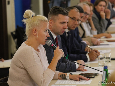 Posiedzenie sejmikowej Komisji ds. Klimatu o sytuacji na Odrze