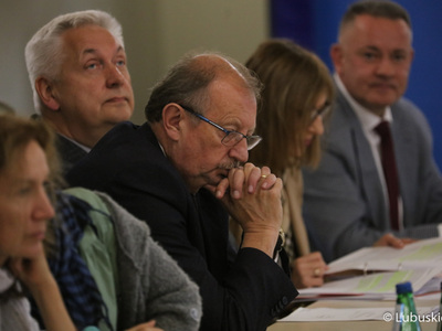 Posiedzenie sejmikowej Komisji ds. Klimatu o sytuacji na Odrze