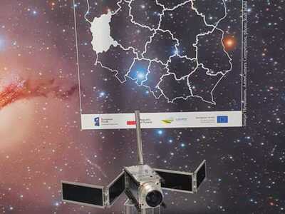W niedzielę 18 września w Paryżu rozpoczyna się Międzynarodowy Kongres Astronautyczny. To najważniejsze na świecie wydarzenie w sektorze kosmicznym. Bierze w nim udział marszałek Elżbieta Anna Polak. Na zdjęciu element lubuskiego stoiska 