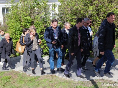 Ćwiczenia ewakuacyjne w urzędzie marszałkowskim w Zielonej Górze 