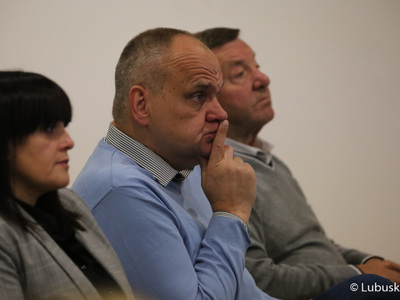 Uczestnicy debaty samorządowej w Muzeum Ziemi Lubuskiej w Zielonej Górze 