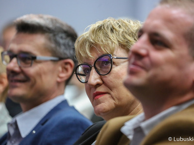 Marszałek Województwa Lubuskiego Elżbieta Anna Polak na jubileuszu 75-lecia istnienia Wojewódzkiej i Miejskiej Biblioteki Publicznej im. Cypriana Norwida w Zielonej Górze.