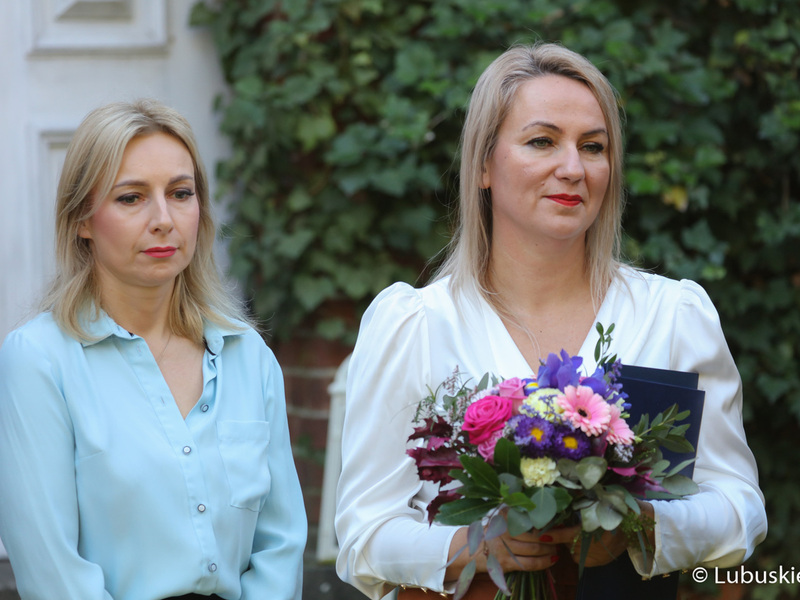 Uczestnicy konferencji prasowej dot. promocji produktów regionalnych w Karszynie