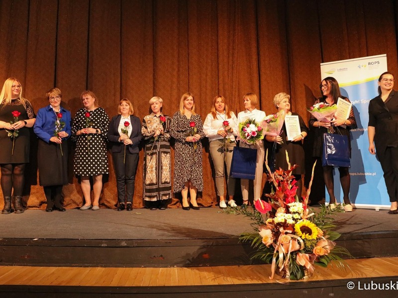 W Lubuskim Teatrze w Zielonej Górze ruszył XXIII Lubuski Tydzień Seniora. Podczas uroczystości rozstrzygnięto konkurs i ogłoszono wyniki konkursu „Lider wsparcia seniora”.