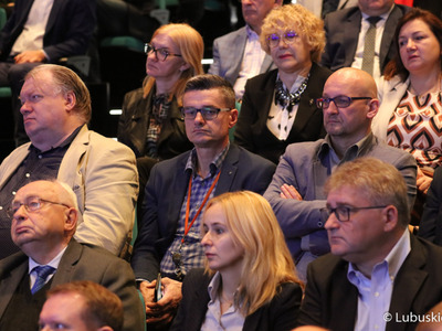 Uczestnicy pierwszego dnia Kongresu Gospodarczego Lubuskie 2022 w Centrum Kreatywnej Kultury przy zielonogórskim Regionalnym Centrum Animacji Kultury 